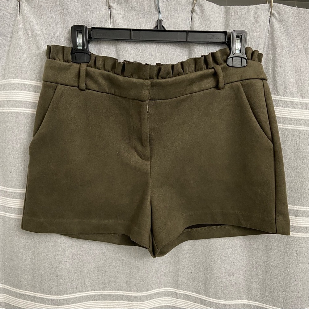 HAVE / Olive Green Faux Suede High Rise Shorts Size M